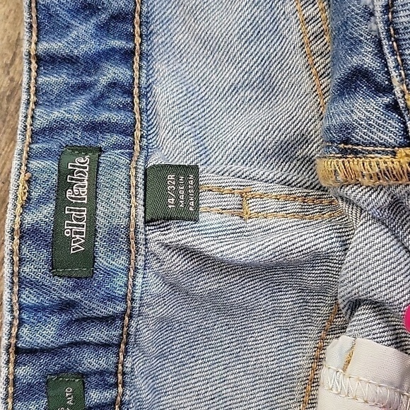 WILD Fable jean shorts like new size 14 - Picture 2 of 3